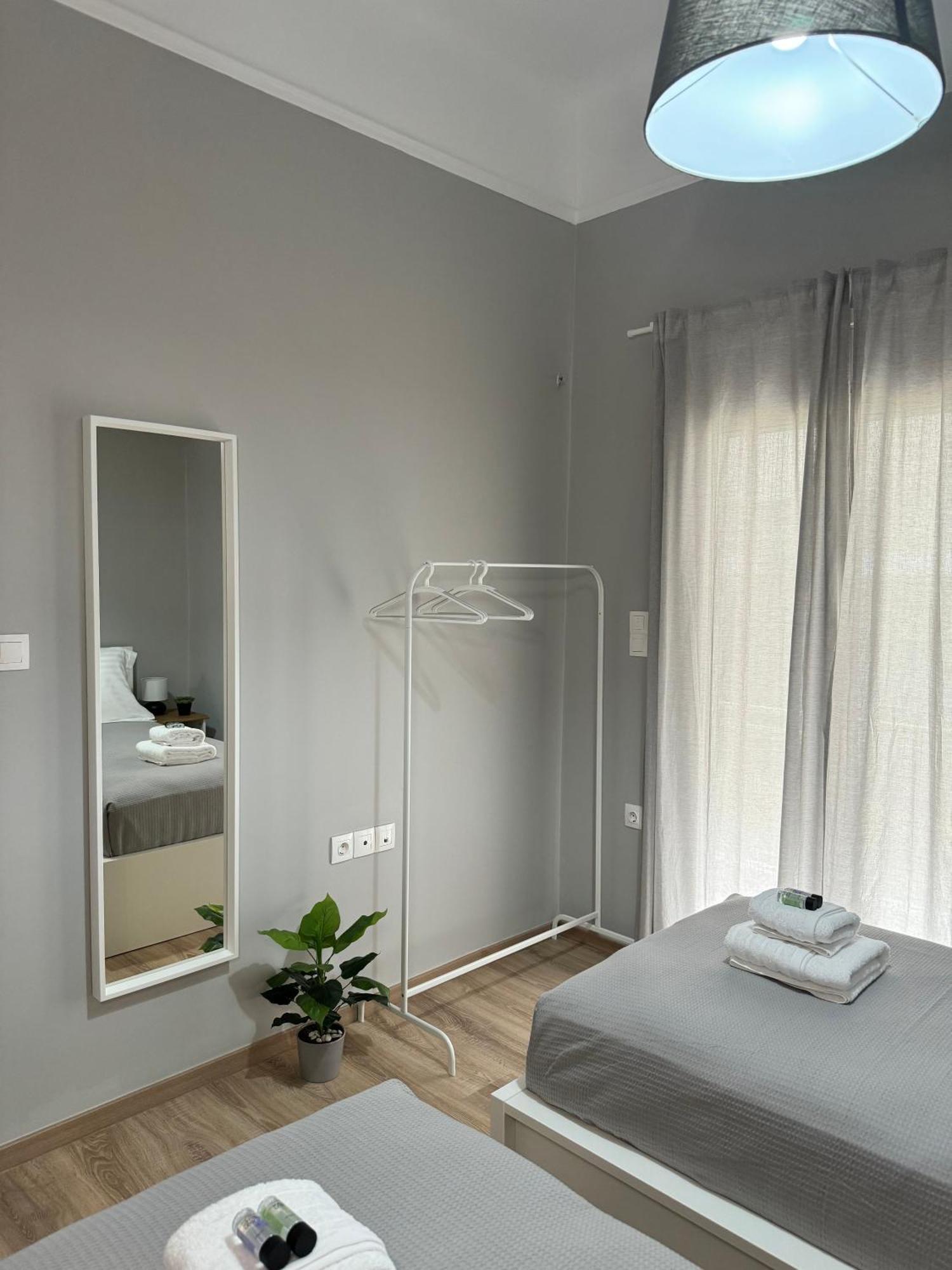 Urban Breeze Aparment 1 Apartamento Atenas Exterior foto