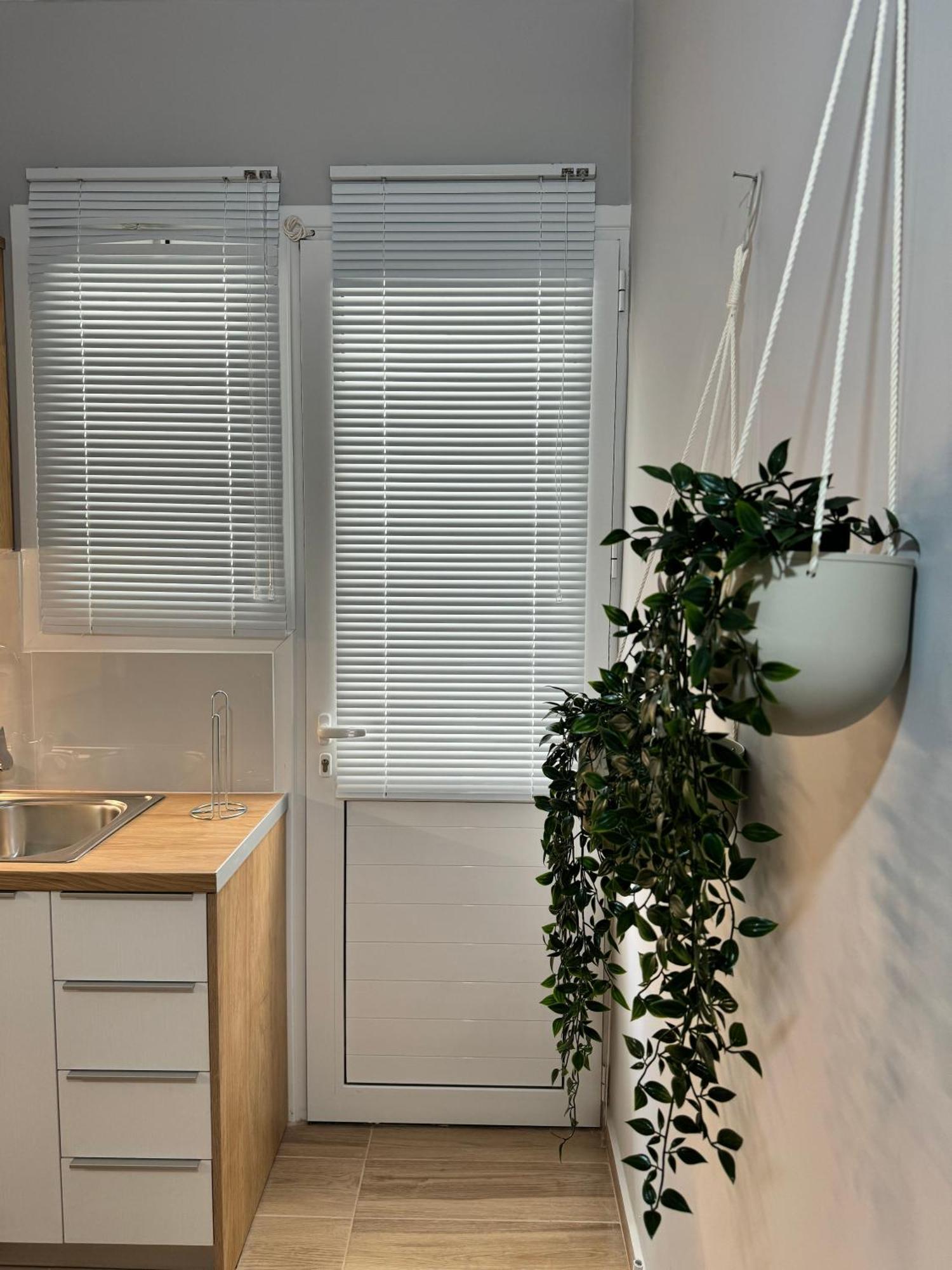 Urban Breeze Aparment 1 Apartamento Atenas Exterior foto